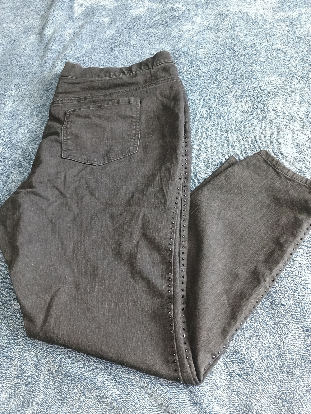 Jaclyn Smith Black Stud-Trim Chinos